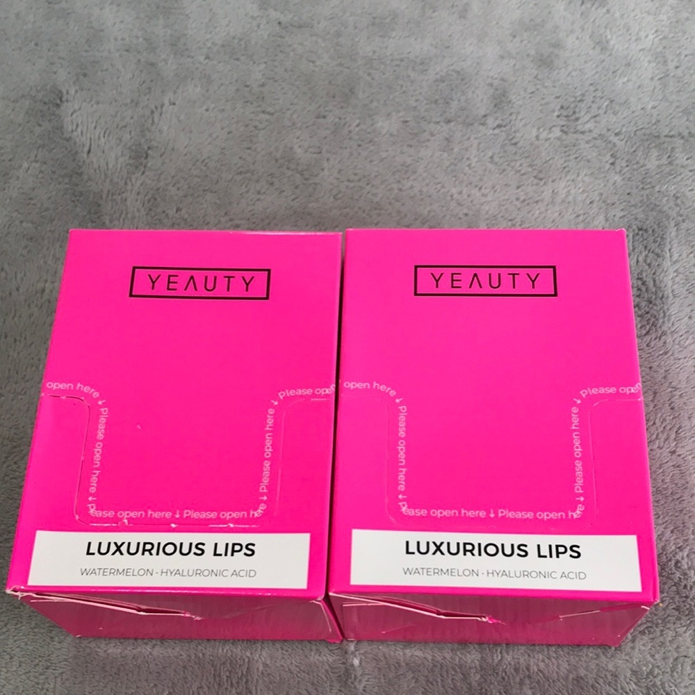 Yeauty Luxurious Lips 2 Boxes of 25 Lip  Masks New